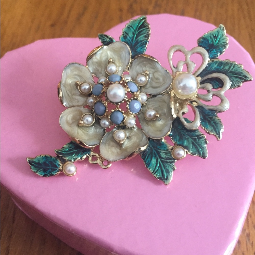 Monet Flower Brooch🌸